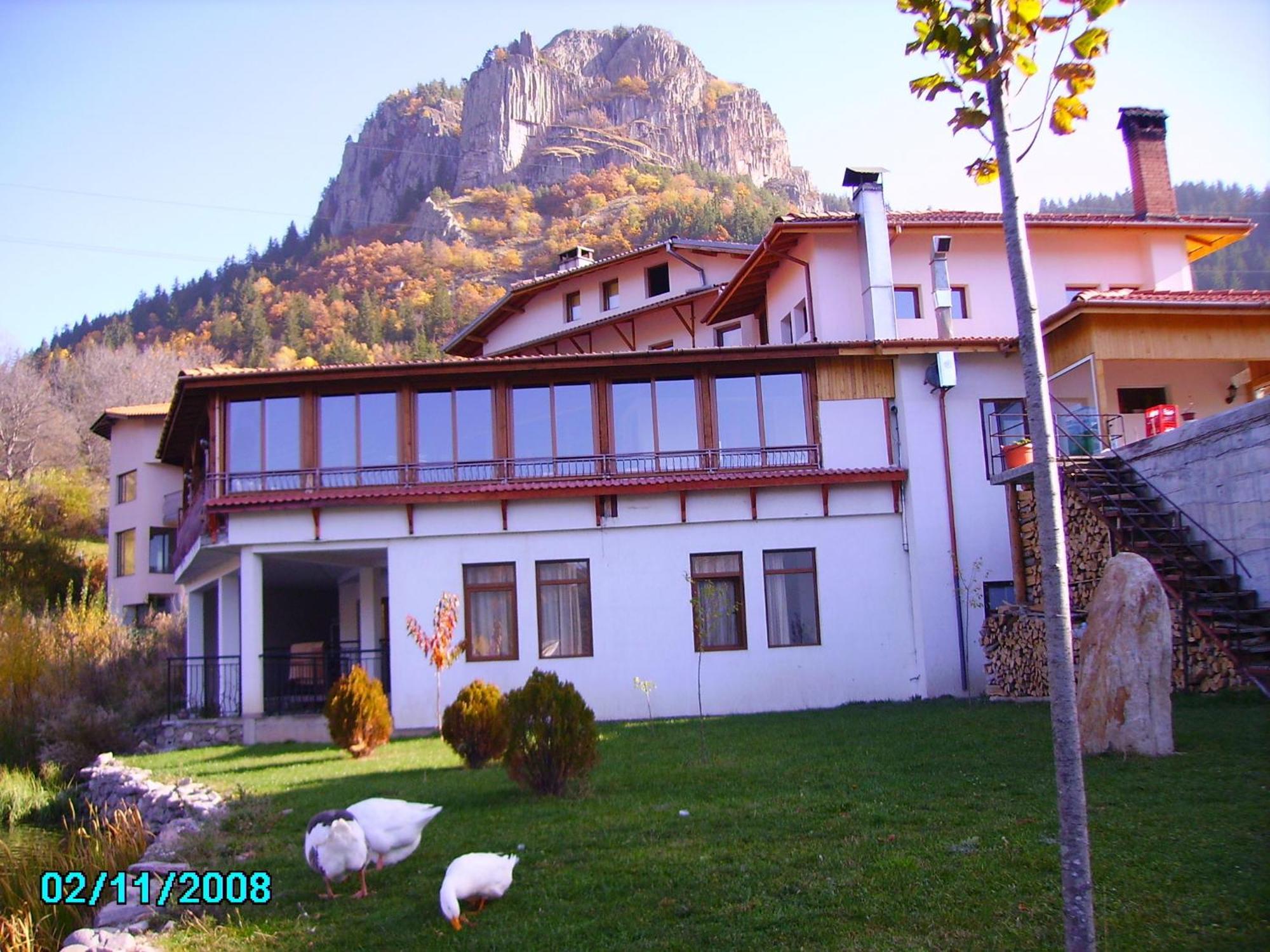 Ribkata Family Hotel Smolyan Ngoại thất bức ảnh